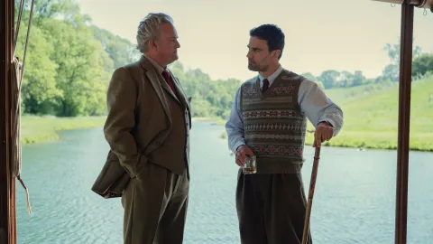 The Gentlemen, 2. sezon, 1. bölüm — bölümden bir kare