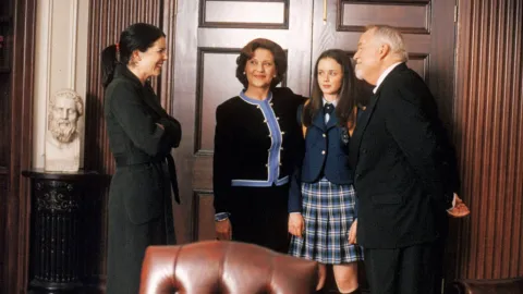 Gilmore Girls, season 1, episode 2 — a still from the episode