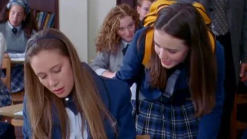 Gilmore Girls, season 1, episode 4 — a still from the episode