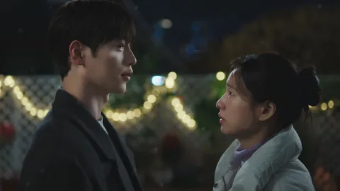 A Love Other Than Yours, season 1, episode 4 — a still from the episode