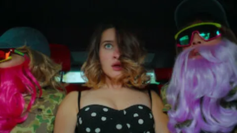 Cash Queens, season 1, episode 4 — a still from the episode
