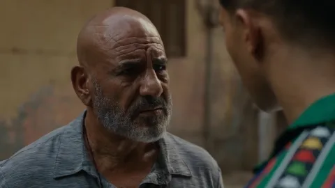 Champion of the world, season 1, episode 5 — a still from the episode