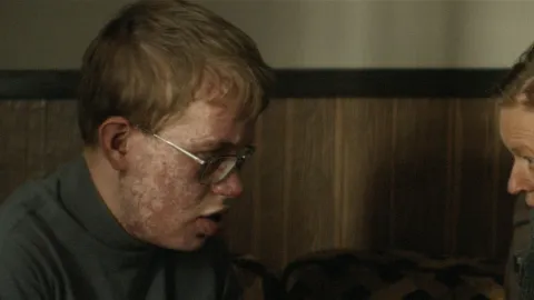 Land of Sin, season 1, episode 5 — a still from the episode