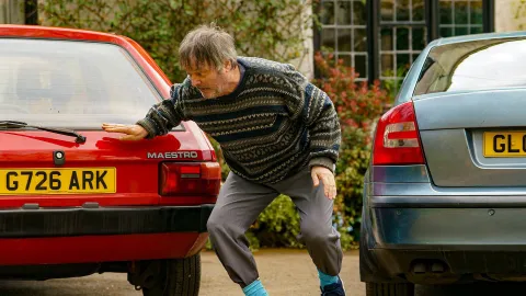 Can You Keep a Secret?, season 1, episode 2 — a still from the episode