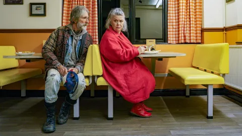 Can You Keep a Secret?, season 1, episode 3 — a still from the episode