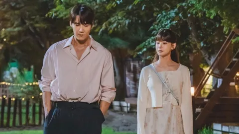 Positively Yours, season 1, episode 4 — a still from the episode