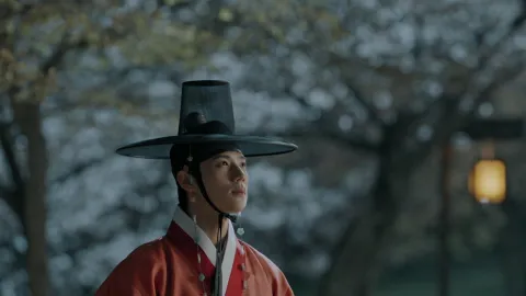 To My Beloved Thief, season 1, episode 1 — a still from the episode