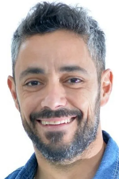 George Iskandar