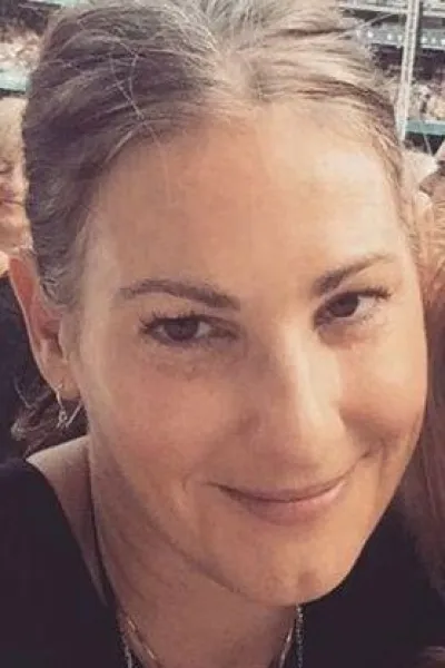 Tara Nicole Weyr